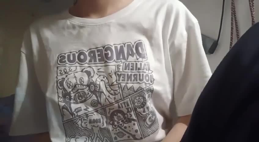 图片[10]-05年清纯长发学生妹做爱视频意外流出，男友后入使劲怼臀部，被狠狠调教吐舌头，全程-赤赤哗热瓜黑料中心