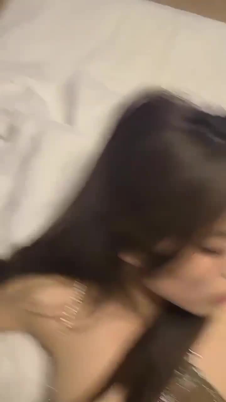 图片[9]-#黑丝 #白虎 #口交 反差婊白虎美女被渣男曝光做爱视频，穿兔子装和黑丝被狠狠爆-赤赤哗热瓜黑料中心