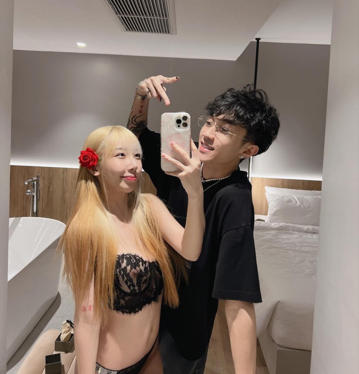 图片[10]-顶级网红HIGHSSTN 大战细狗男友 被操的双眼迷离 这么瘦竟然有36D巨乳-赤赤哗热瓜黑料中心