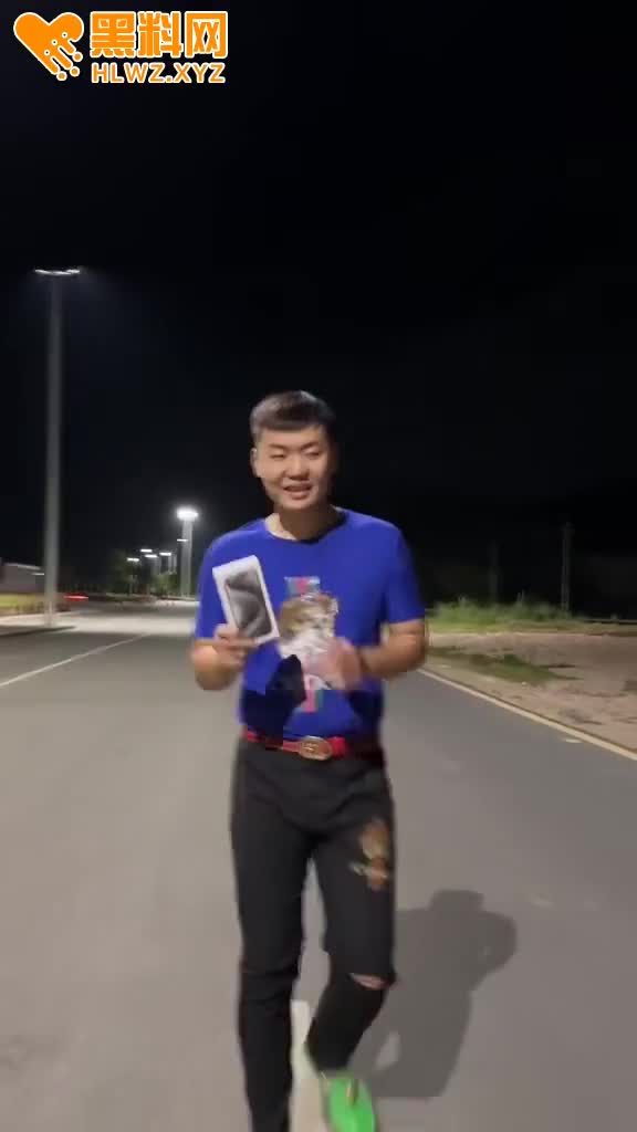 图片[11]-大家都在找的 网图出处帮大家找到了 一个精神小伙摆拍的-赤赤哗热瓜黑料中心