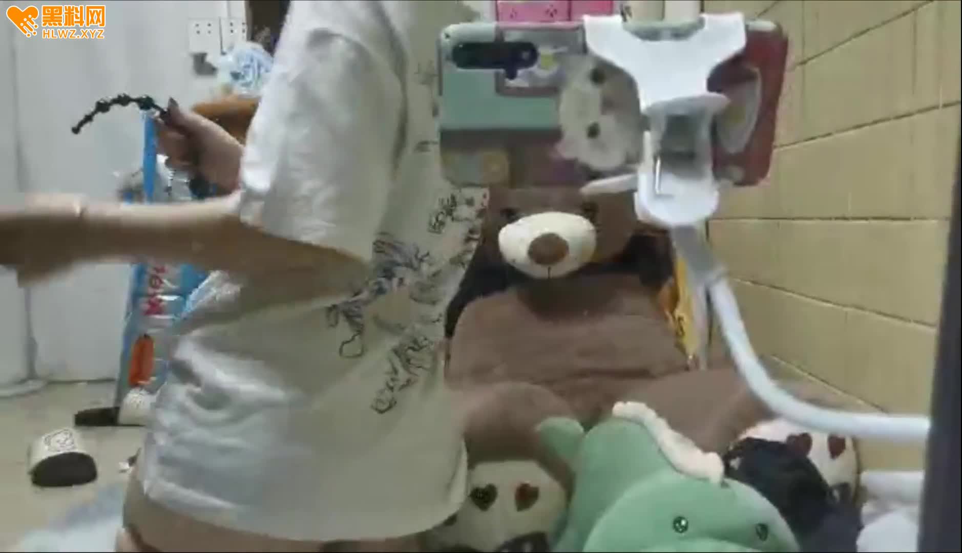 图片[10]-辽宁阜新市母狗张佳欣 自拍视频被金主流出 自玩肛门拉珠 爽到飞起-赤赤哗热瓜黑料中心