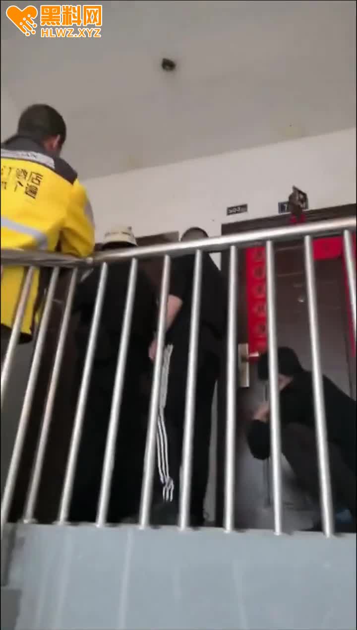图片[13]-精神小伙界出现3名人才 19块钱3个人存活一个月最后还剩下19块钱 简直太狠了-赤赤哗热瓜黑料中心