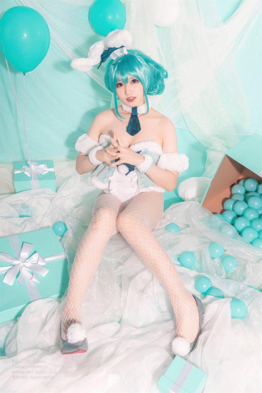 作品:Nyako喵子 - 初音白兔 作者:#Nyako喵子 标签:#cospla-赤赤哗热瓜黑料中心