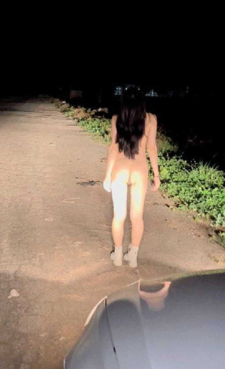 图片[8]-一日绿奴终生绿奴 绿帽男把自己老婆洗白白送给单男野战车震 自己一旁拍摄记录-赤赤哗热瓜黑料中心