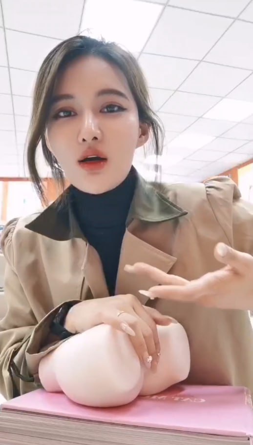 图片[8]-性爱小课堂 现场开讲 如何用手指让女人达到高潮 网友必须系列-赤赤哗热瓜黑料中心