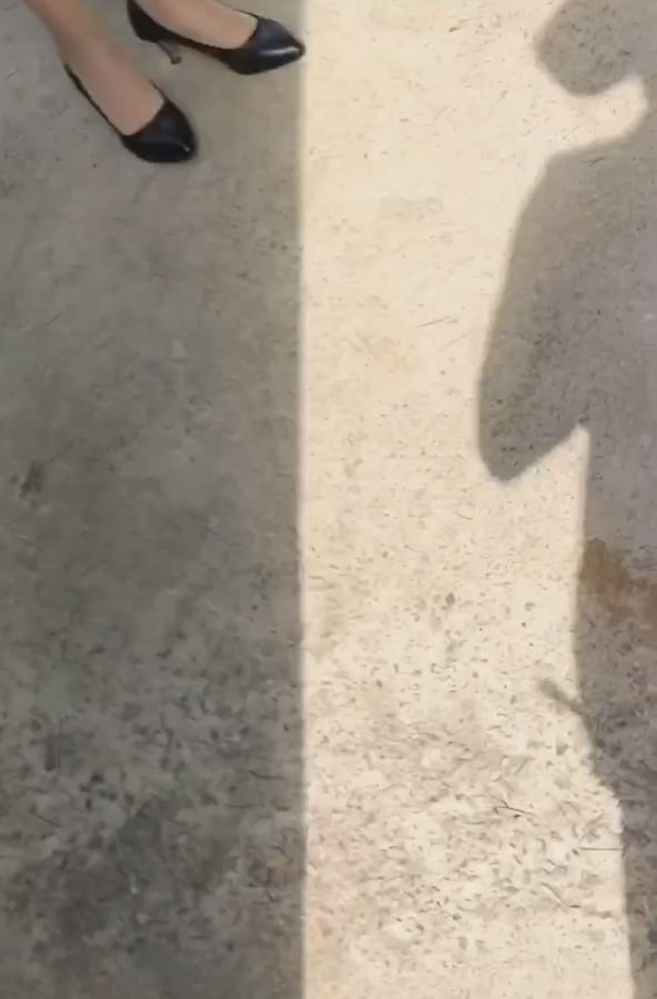 图片[7]-终究是外卖小哥承受了所有 男子女厕偷拍被发现 跑出去站在门口等这个女的 反手就是-赤赤哗热瓜黑料中心