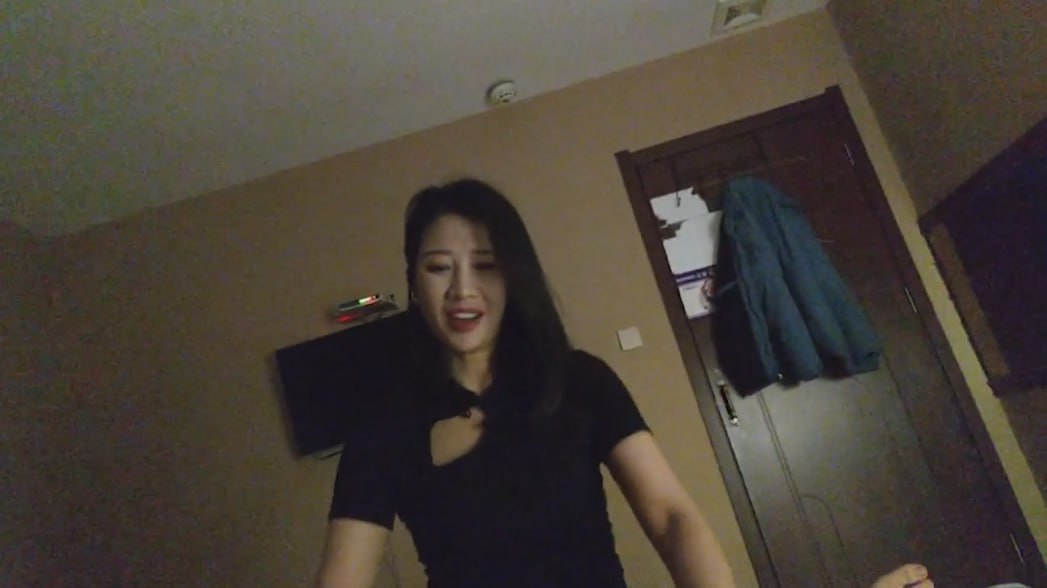 图片[8]-98号女技师很高兴为您服务 399元柔式调情带打飞机 风韵犹存少妇 对话真实有趣-赤赤哗热瓜黑料中心