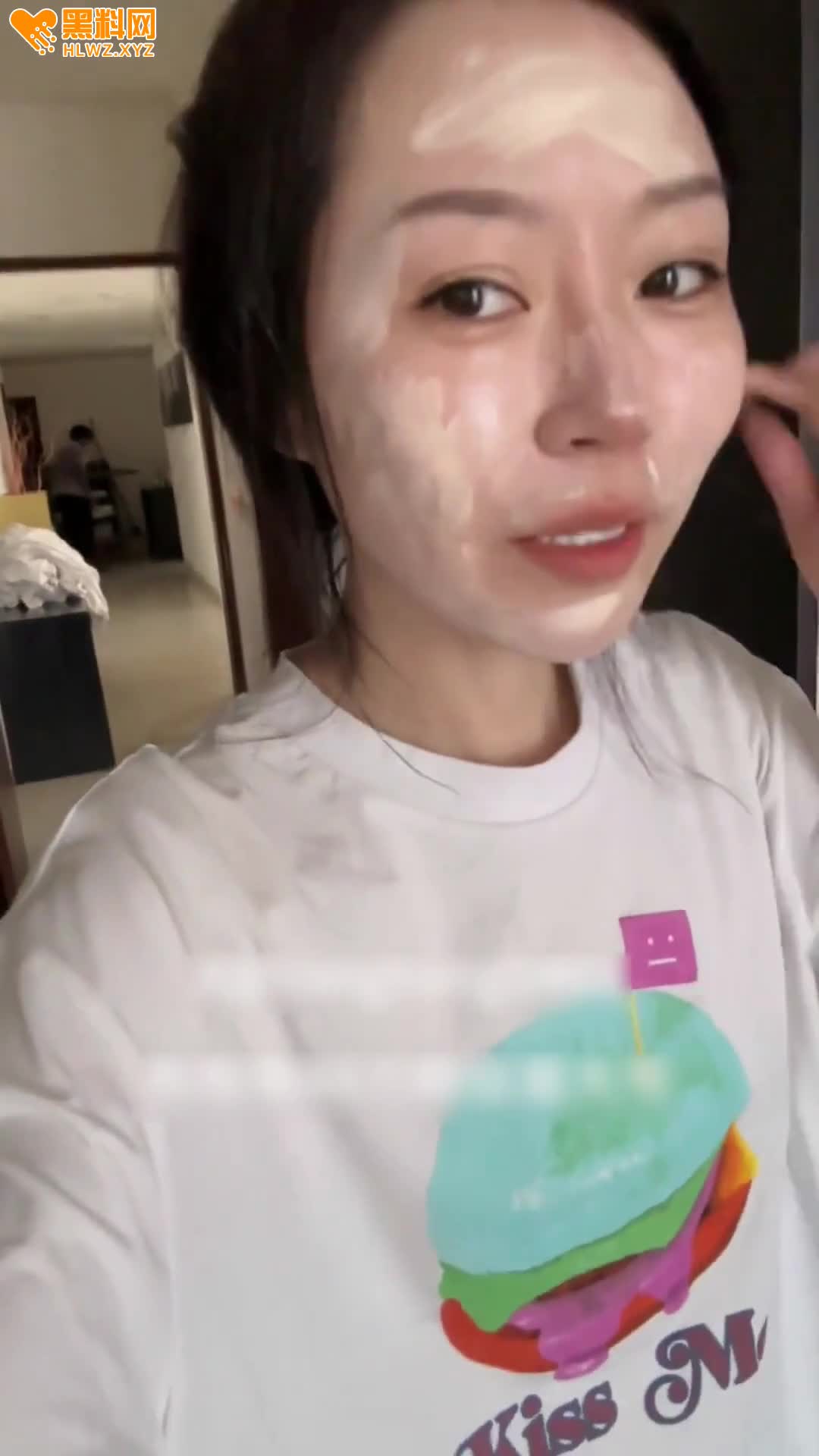 图片[10]-露出界扛把子彤彤乖 出国也不忘发骚 对着客服男服务员 说我是个贱逼事个骚婊子 还-赤赤哗热瓜黑料中心