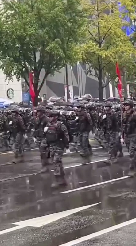 战争一触即发 ！网友拍到 韩国集结大量军队 坦克 火炮 导弹开往三八线 韩军进入-赤赤哗热瓜黑料中心