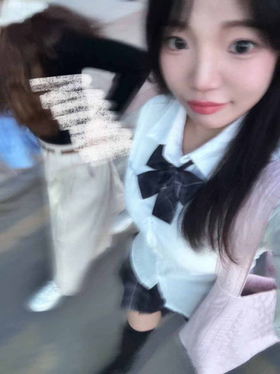 又是羡慕有钱人的一天 高颜值JK美少女yiyi 谁能想到私底下已经被有钱人调教成-赤赤哗热瓜黑料中心