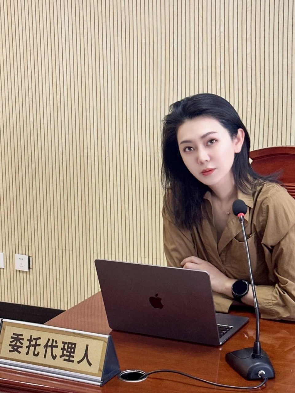 图片[10]-律政俏佳人 重庆某律师事务所女律师 张佳莹 被男友泄密私密视频 穿黑丝连体衣被大-赤赤哗热瓜黑料中心
