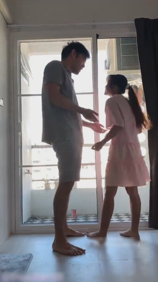 网黄界从来不缺人才 风靡全球抖音的 关灯卡点变身秀 怎么能少得了我们网黄界呢-赤赤哗热瓜黑料中心