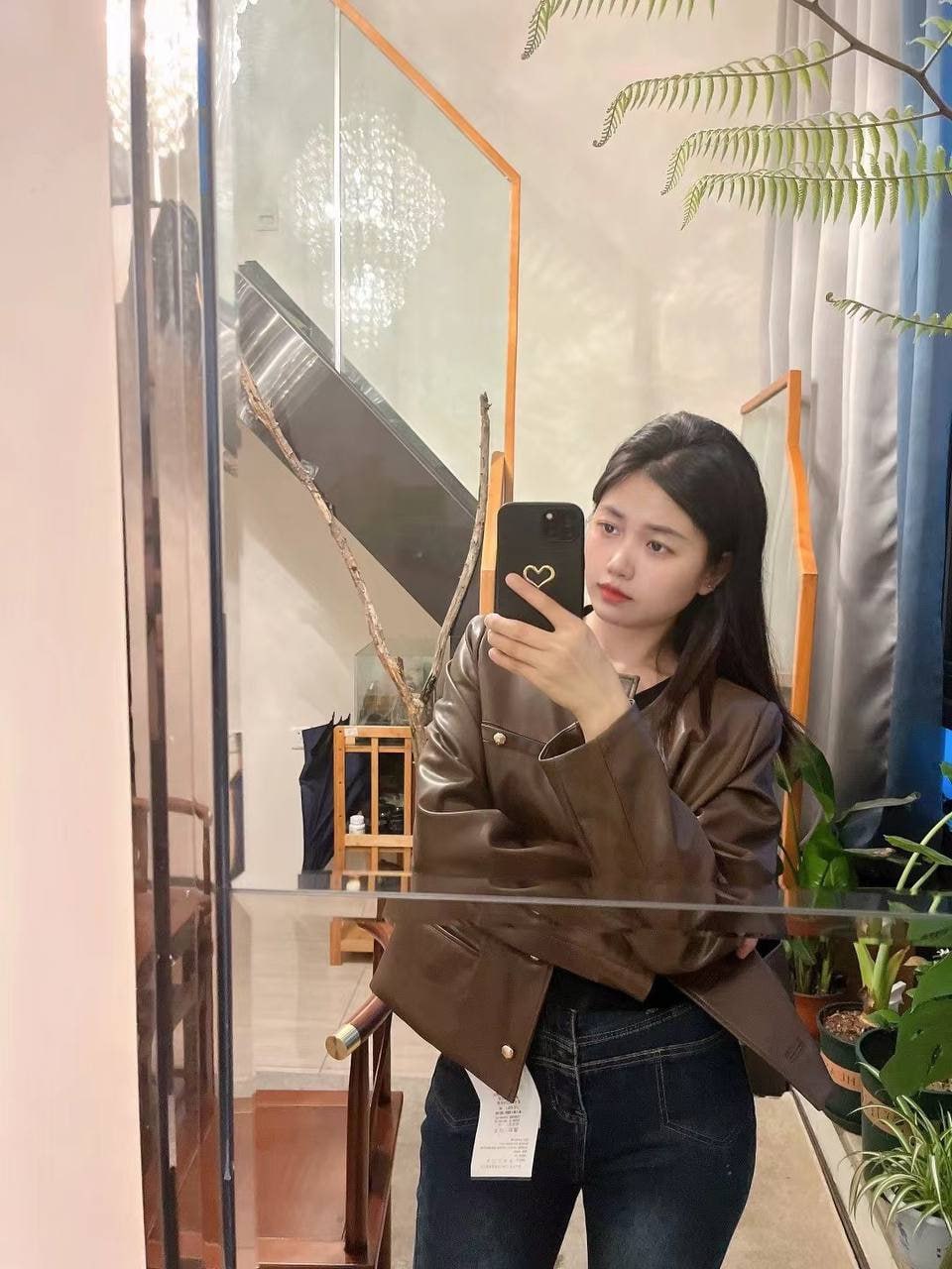 图片[8]-山东淄博某中学女老师 冯雪娟 竟然兼职会所女技师 外表看起来很清纯私底下却是个卖-赤赤哗热瓜黑料中心