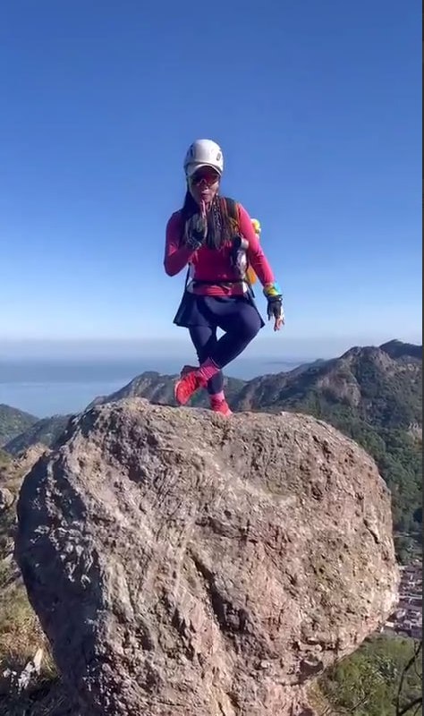 图片[7]-登悬崖拍照秀金鸡独立 一不小心直接摔下悬崖 不是拍视频这哥们一直说好好好是几个意-赤赤哗热瓜黑料中心