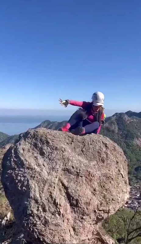 图片[8]-登悬崖拍照秀金鸡独立 一不小心直接摔下悬崖 不是拍视频这哥们一直说好好好是几个意-赤赤哗热瓜黑料中心
