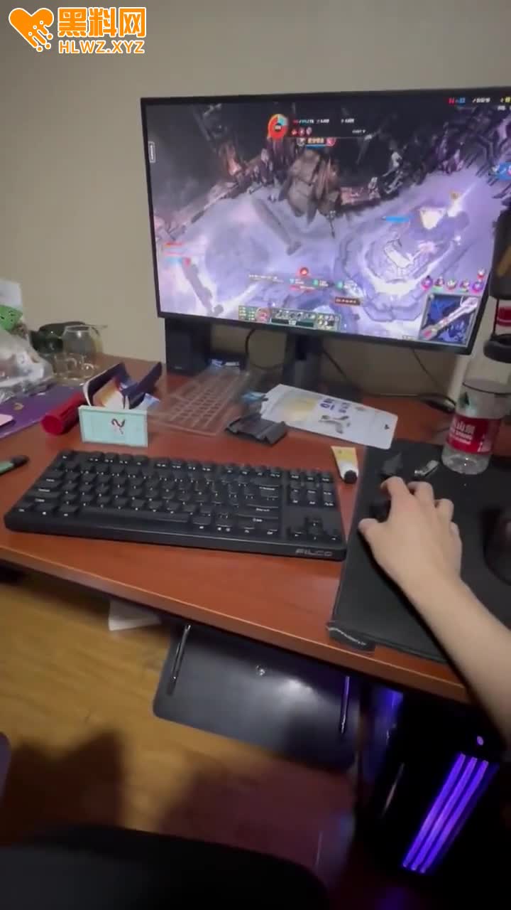 图片[9]-小骚货影响我打LOL 必须狠狠地教训她 踩着头抽屁股爆操-赤赤哗热瓜黑料中心