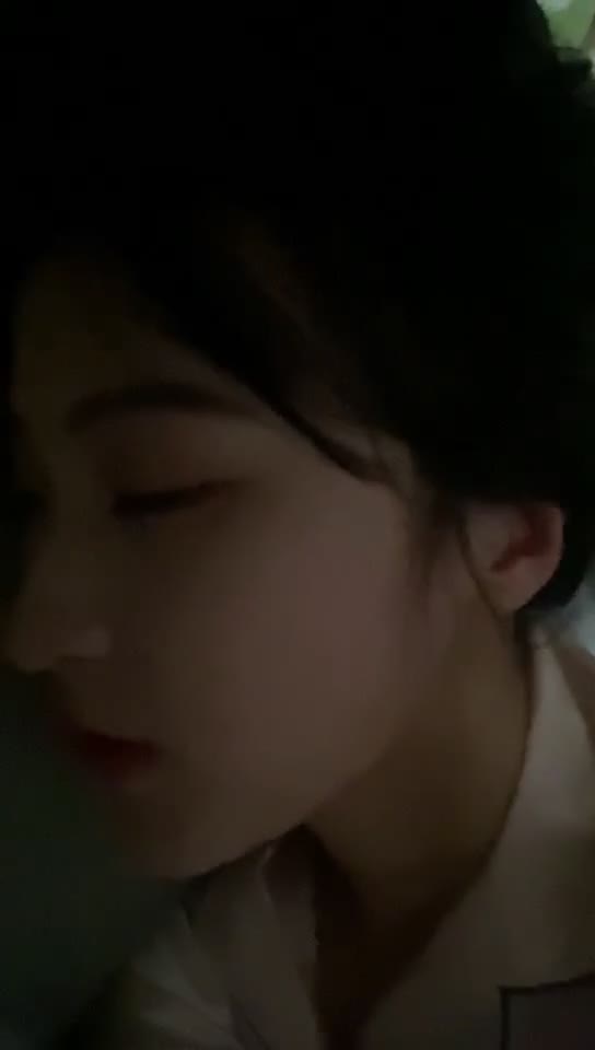 图片[11]-浙江甜美女大学生与男友做爱视频流出，温柔舔JB给口交，被后入使劲怼臀部，骑乘最后-赤赤哗热瓜黑料中心