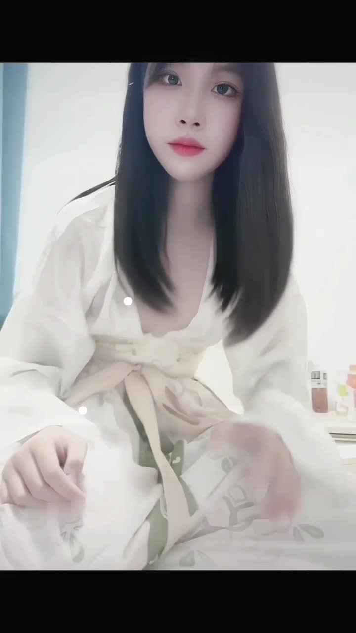 图片[8]-#学生 #自慰 #清纯 超清纯学妹在寝室拍摄自慰视频，慢慢褪下和服到裸体的那种纯-赤赤哗热瓜黑料中心
