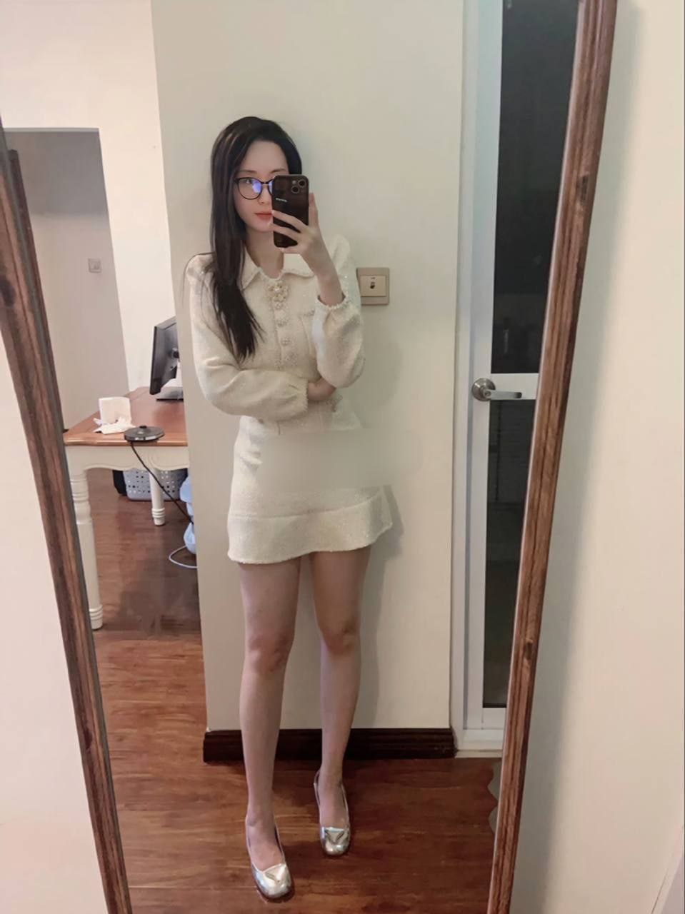 超级高颜值人妻 裸聊泄密 刚结婚不久因老公性无能 选择跟网友裸聊自慰解决性欲-赤赤哗热瓜黑料中心