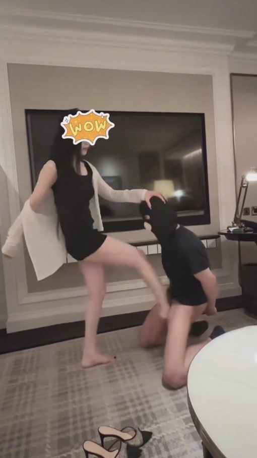 图片[8]-绝对炸裂 女S吃奶的力气狂踢蛋 这哥们估计练过铁布衫 竟然一声不吭-赤赤哗热瓜黑料中心