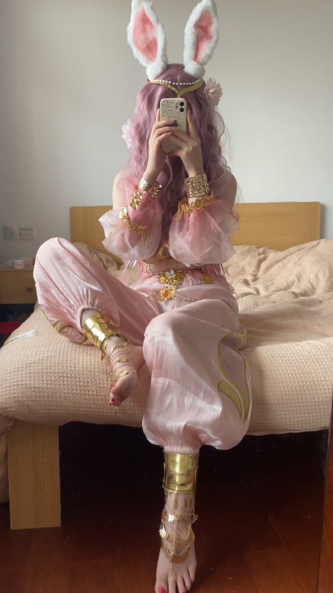 图片[8]-抖音B站 37万粉丝大网红 月夜彩紫泄密 土豪万元定制 大尺度足控足交视频-赤赤哗热瓜黑料中心