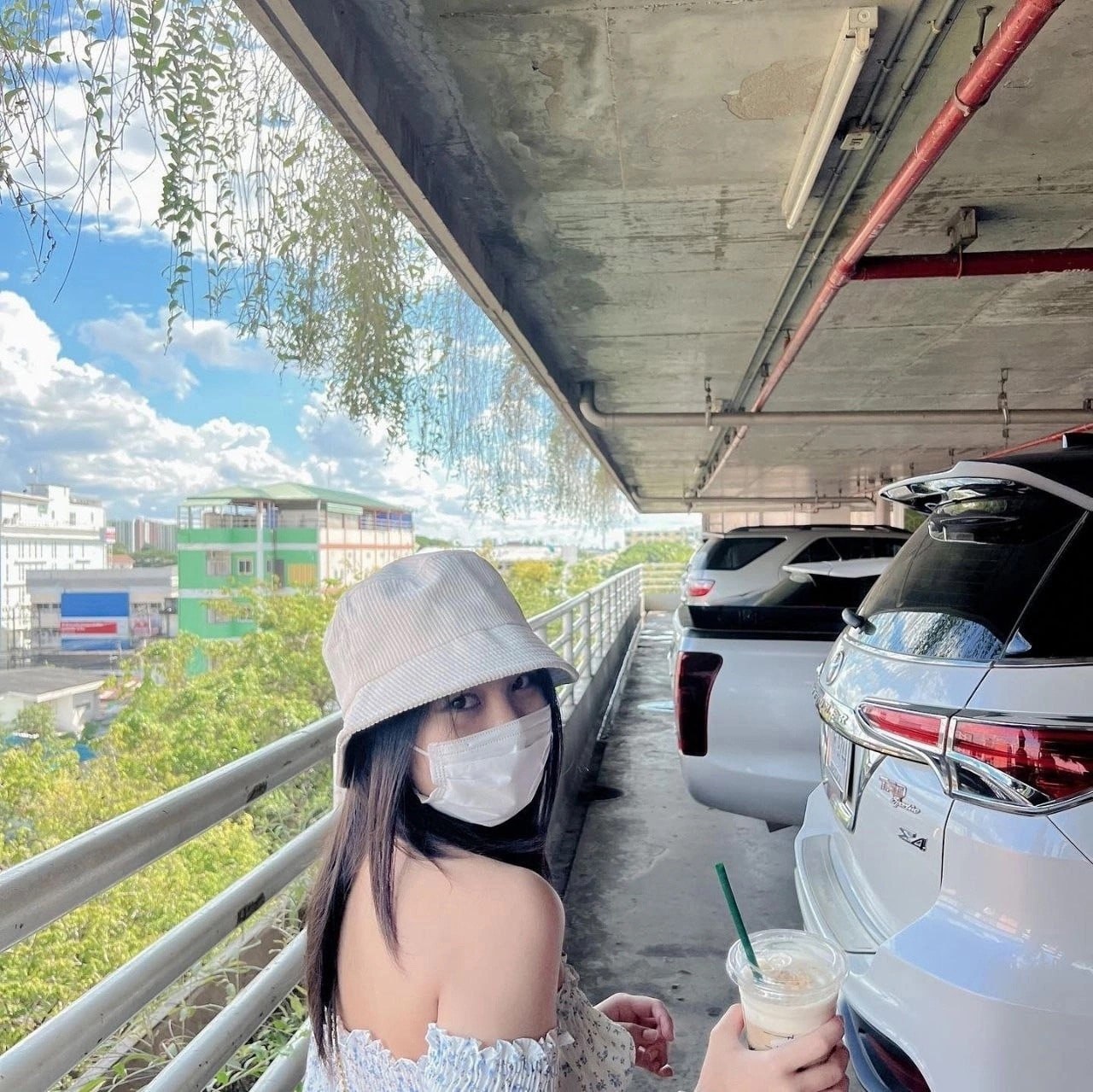 网友泰国旅装自己是中国土豪 PUA哄骗泰国女大学生在酒店多次口交约炮 吃干抹净就-赤赤哗热瓜黑料中心