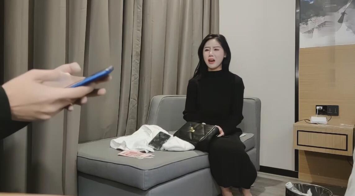 图片[10]-全网疯求 探花界的退钱哥 3000网约白嫩美艳极品尤物 事后嫌服务不好要退钱 不-赤赤哗热瓜黑料中心