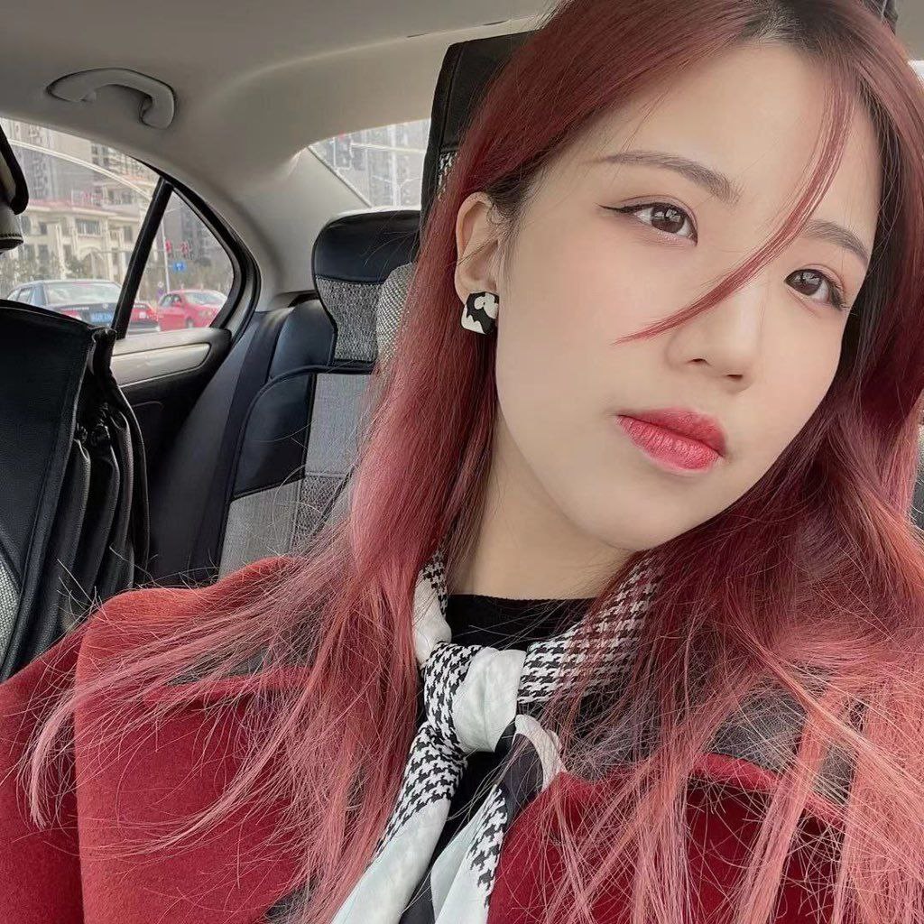 乖乖女被男友调教成小母狗，给深喉口交，配合骑乘摇动，最后被捂脸抽插冲刺！与平常形-赤赤哗热瓜黑料中心