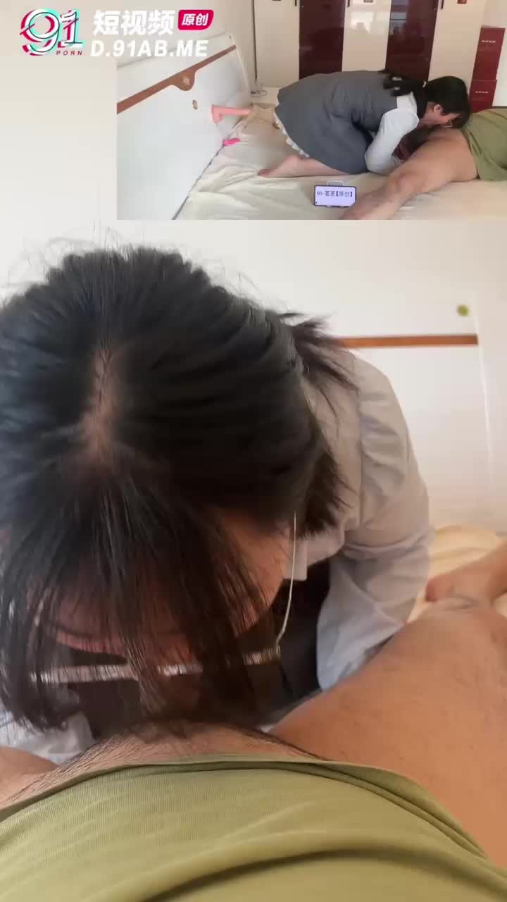 图片[11]-【超顶 绿帽大神】茗茗 最近较火的 眼镜骚妹 承接山东大哥专属定制 寄来的阳具前-赤赤哗热瓜黑料中心