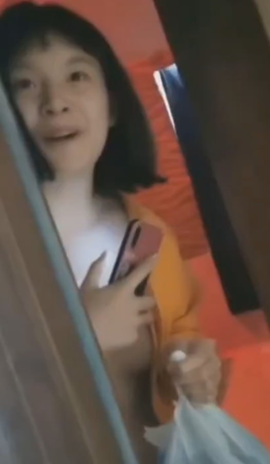 图片[7]-又骗老子去送外卖 小哥送外卖碰到艳遇 “你还有单吗 没有的话进来呆一会吧”-赤赤哗热瓜黑料中心