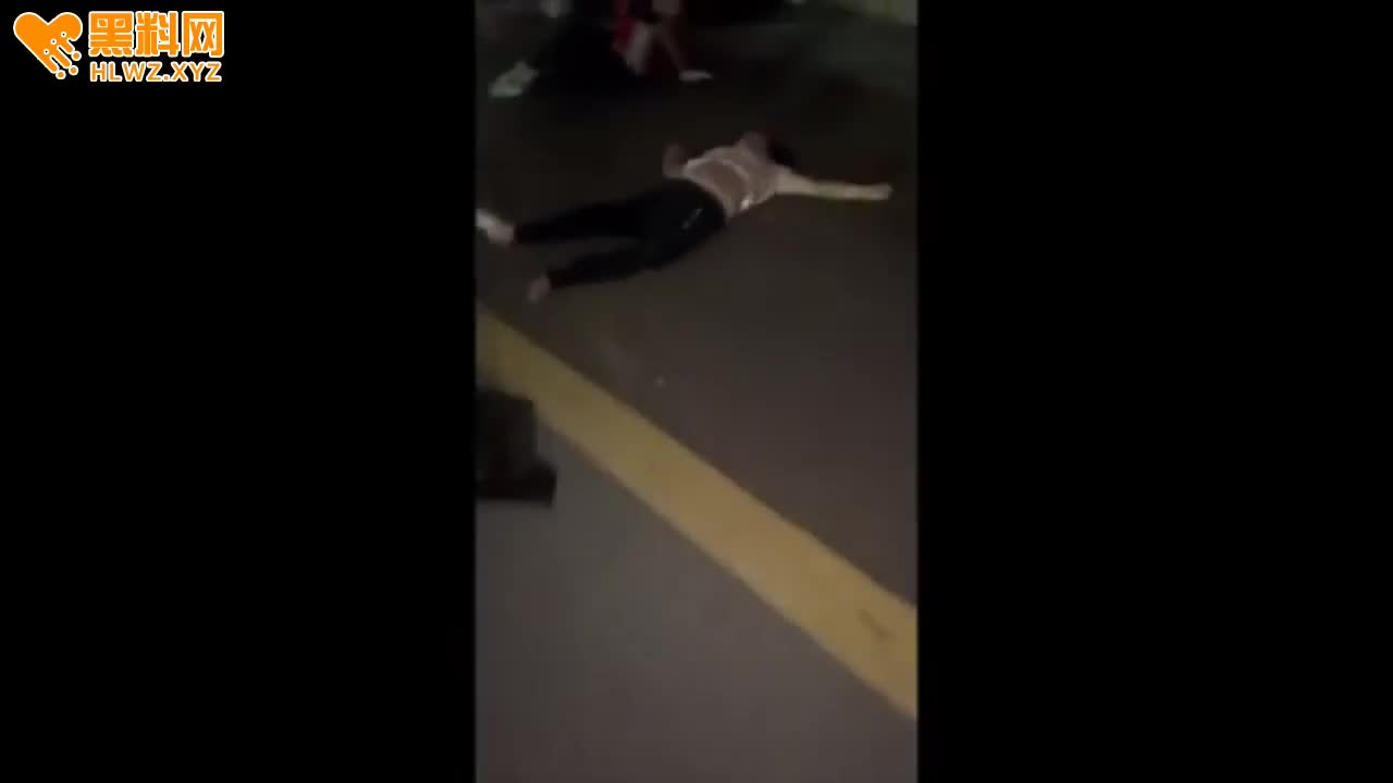 图片[14]-珠海体育中心 特大汽车撞人案！老年暴走团几乎被团灭 沿途随处可见倒地不起的伤者-赤赤哗热瓜黑料中心