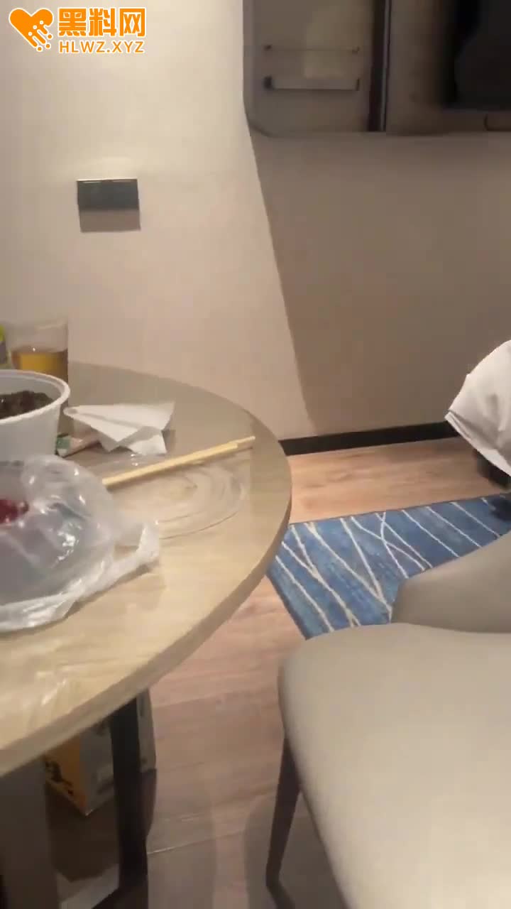 图片[11]-极品黑丝美女酒店被下春药 瞬间变成荡妇 搞了3次还要-赤赤哗热瓜黑料中心