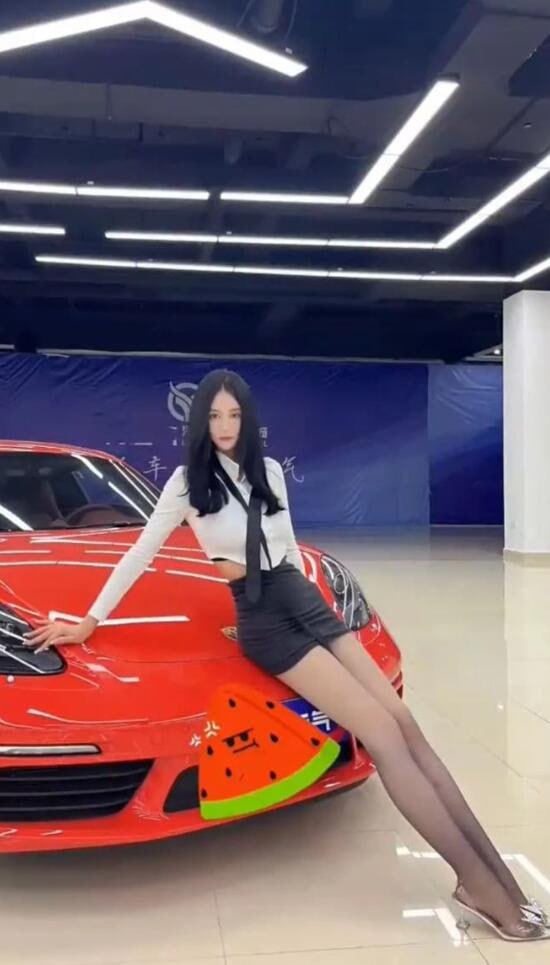 图片[9]-抖音卖车网红 保时捷4S店极品销售 小瑶瑶c 下海跟金主裸聊泄密 淫语骚话不断-赤赤哗热瓜黑料中心