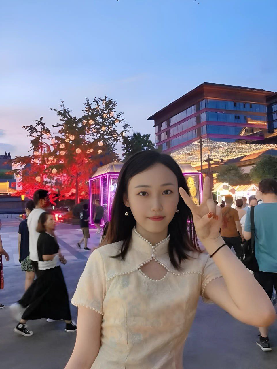 图片[7]-高颜值御姐型大学生做爱视频惨遭前男友曝光，有节奏地舔JB，然后深喉口交！没想到私-赤赤哗热瓜黑料中心