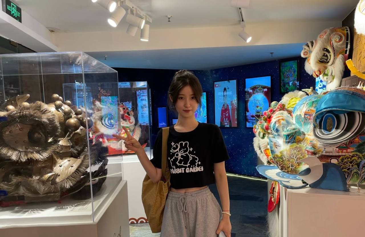图片[7]-乖巧女大学生被调教成小母狗，配合男友做各种姿势露出小穴，忍不住拍打白嫩臀部！与日-赤赤哗热瓜黑料中心