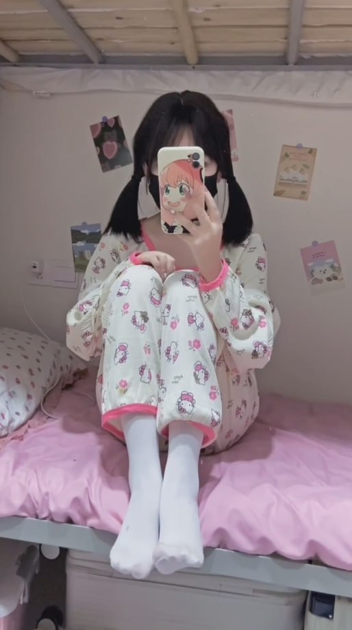 图片[11]-双马尾白瘦幼小萝莉 不要凶小乖 私人定制合集 玉足白袜淫语羞辱-赤赤哗热瓜黑料中心