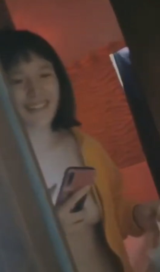 又骗老子去送外卖 小哥送外卖碰到艳遇 “你还有单吗 没有的话进来呆一会吧”-赤赤哗热瓜黑料中心
