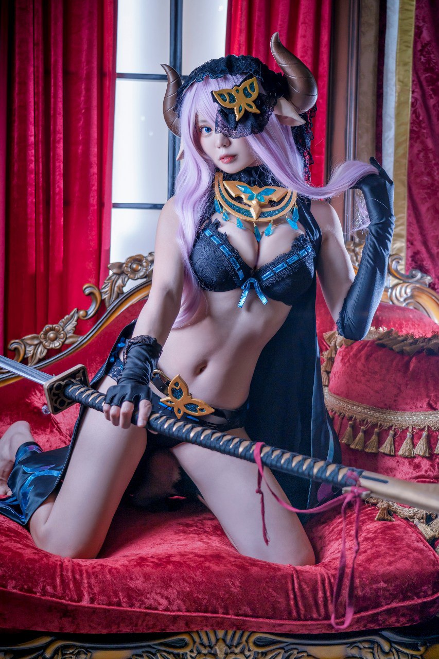 作品:雪貓Yuki Neko - Narmaya 作者:#雪貓 标签:#cosp-赤赤哗热瓜黑料中心