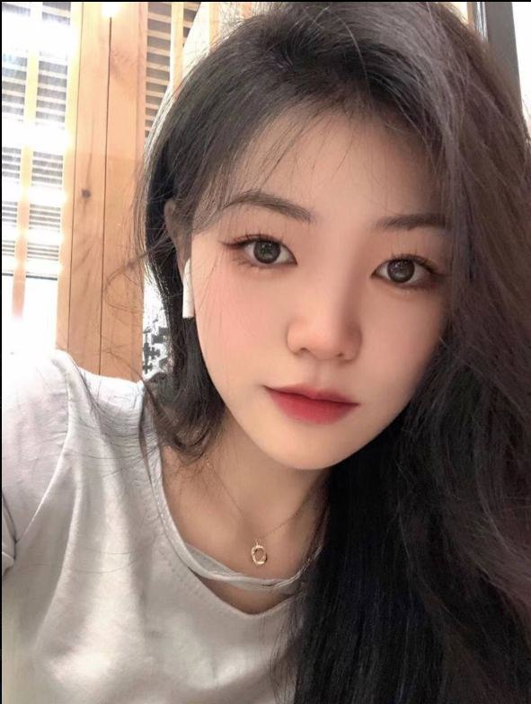 山东兼职模特的高颜值女大学生给男友深喉口交，满口吞了精液。小穴毛发浓密，性欲比较-赤赤哗热瓜黑料中心