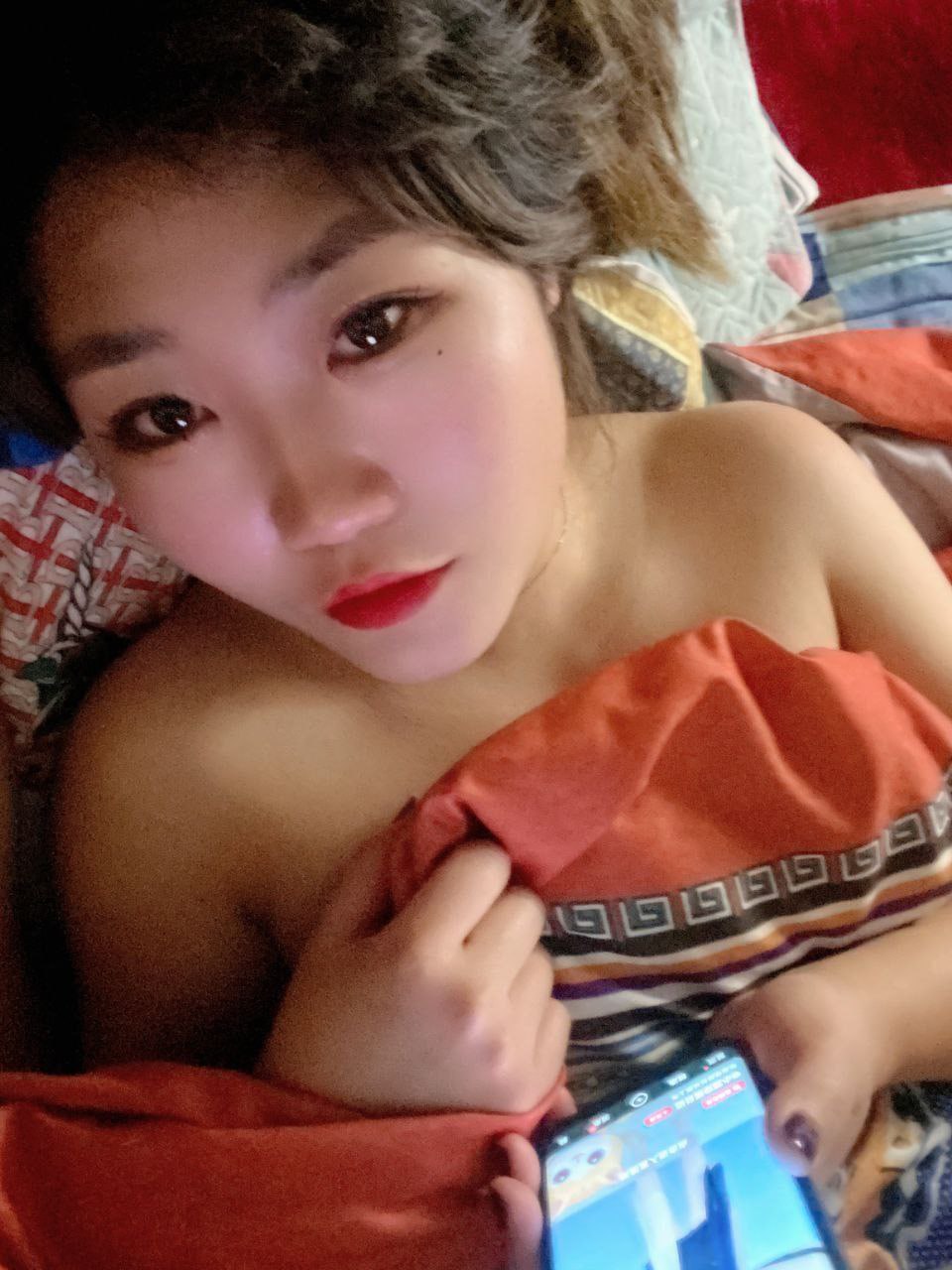 哈尔滨女销售赵小雪出轨偷情被曝光 ”你操的爽 他操的不爽“ 一边被操嘴里还必须吃-赤赤哗热瓜黑料中心