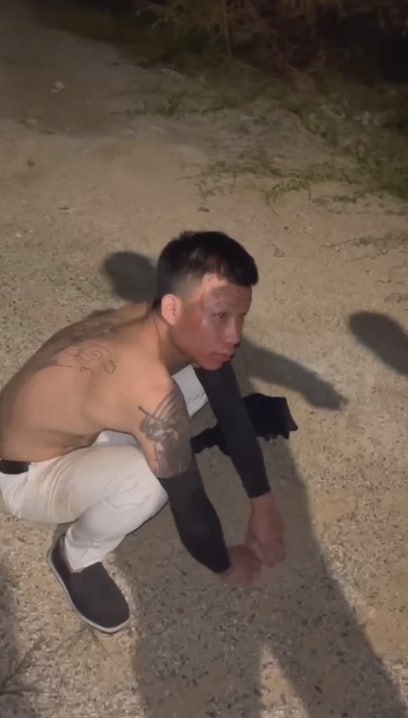图片[9]-抓获野生精神小伙一枚 刚才跳的有多欢 一会就有多惨-赤赤哗热瓜黑料中心