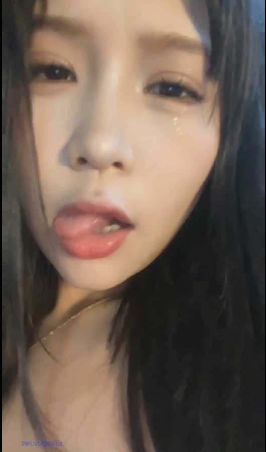 图片[8]-反差母狗美少女 裸聊泄密 超高颜值没想到这么骚 过膝黑丝展示粉色嫩穴 扣的自己淫-赤赤哗热瓜黑料中心